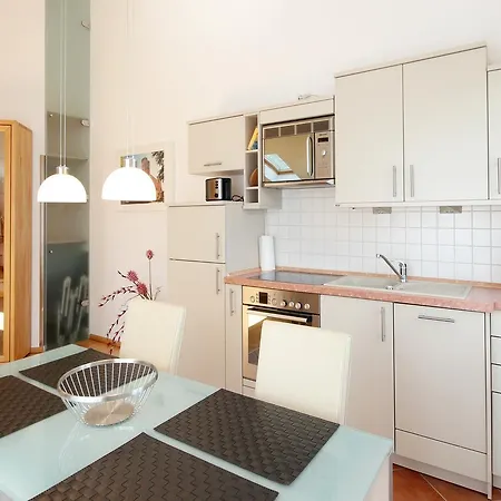 Apartament Residenz Prorer Wiek By Rujana